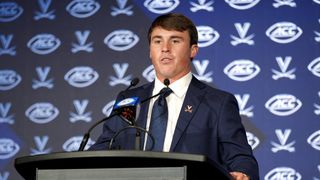 New quarterbacks take stage as Coastal Carolina visits Virginia (College Football)