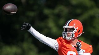 Kenny Pickett takes first-team reps, Browns GM open to keeping 4 QBs (NFL)