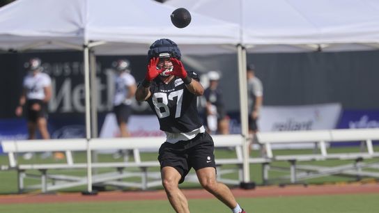 Report: Texans TE Cade Stover (foot) out indefinitely (NFL)