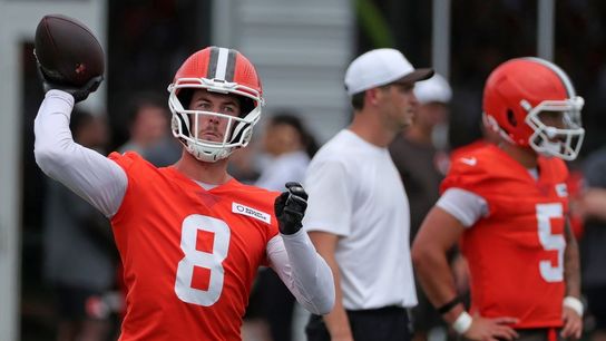 Browns QB Kenny Pickett dealing with hamstring issue (NFL)