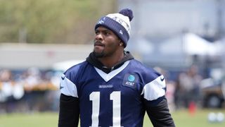 Micah Parsons takes aim at Cowboys on social media over contract stalemate (NFL)
