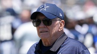 Report: Jerry Jones fought stage 4 cancer battle for over decade (NFL)