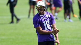 Vikings WR Justin Jefferson assures fans he will return 'real soon' (NFL)