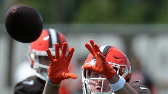 Flurry of Browns' moves includes waiving WR Luke Floriea (NFL)