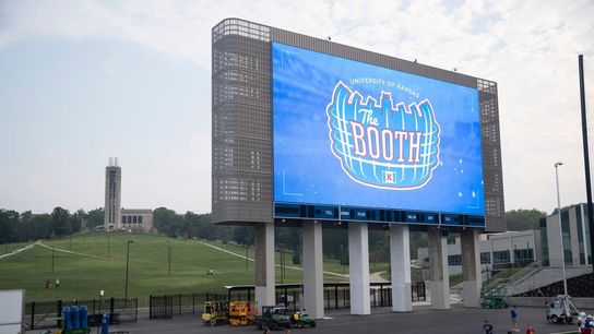 Billionaire alum donating $300M to Kansas athletics (College Football)