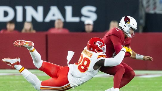 Chiefs DE Janarius Robinson out with fractured foot (NFL)