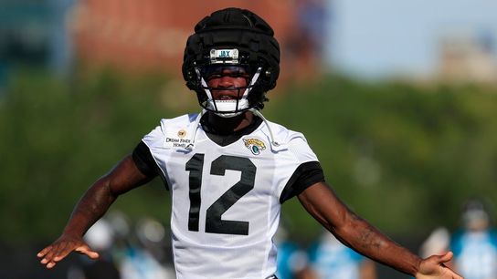 Jags WR/CB Travis Hunter misses practice with injury (NFL)