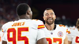 Chiefs' Travis Kelce kicks off fashion partnership with American Eagle (NFL)