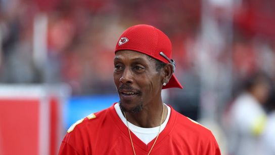Reports: Patrick Mahomes' father arrested on probation violation (NFL)