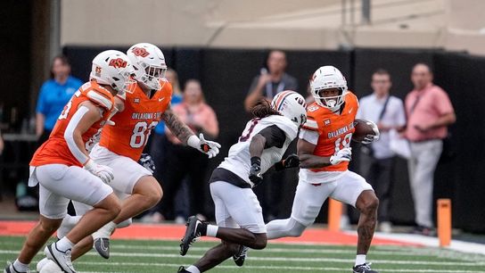 Oklahoma State overcomes sloppy offense to down UT-Martin (College Football)