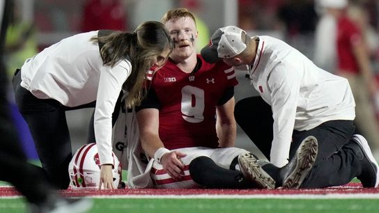 Wisconsin starter Billy Edwards Jr. leaves game vs. Miami (Ohio) with injury (College Football)