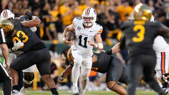 Jackson Arnold rushes for 137 as Auburn runs past Baylor (College Football)