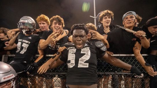 Coveted 5-star tackle in 2027 class commits to Notre Dame (College Football)