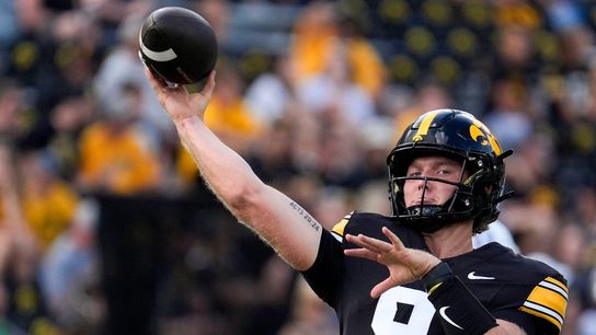 Iowa rushes for 310 yards in rout of Albany (College Football)