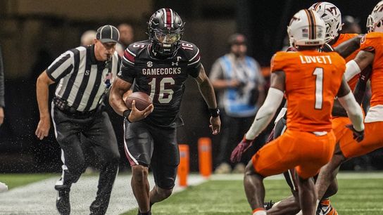 South Carolina leans on defense, special teams to down Virginia Tech in opener (College Football)