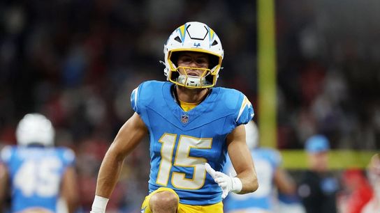 Justin Herbert tosses 3 TDs as Chargers edge Chiefs in Sao Paulo (NFL)