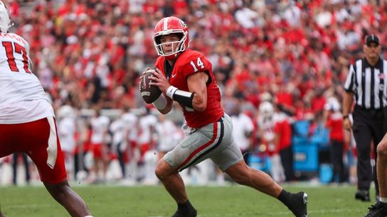 No. 4 Georgia weathers delay, downs Austin Peay (College Football)