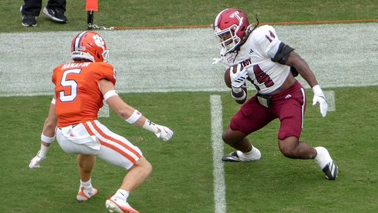 No. 8 Clemson rallies from 16 down to beat Troy (College Football)