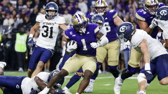 Jonah Coleman (5 TDs), Washington run all over UC Davis (College Football)
