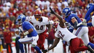 Russell Wilson flat in opener; Giants noncommittal for Week 2 (NFL)