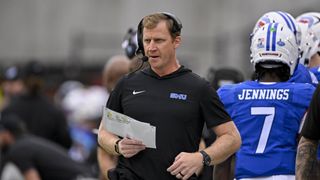 Kevin Jennings, defense lift SMU over Stanford (College Football)