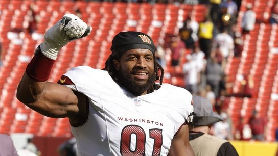 Report: Commanders DE Deatrich Wise (quad) out for season (NFL)