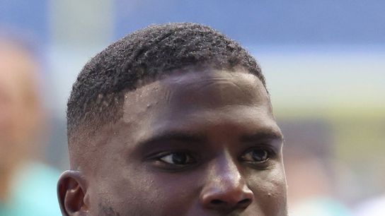 NFL reviewing domestic violence allegations against Dolphins WR Tyreek Hill (NFL)