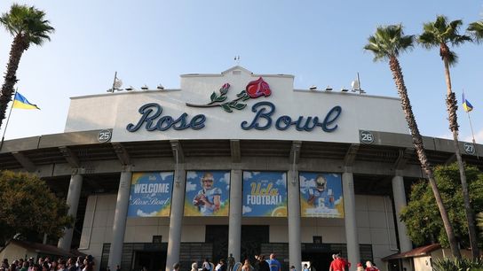 Report: Rose Bowl, city sue UCLA over SoFi games plan (College Football)