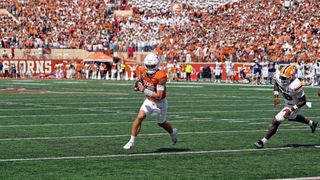 Arch Manning overcomes slow start to lead No. 7 Texas past UTEP (College Football)