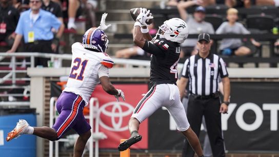 Cincinnati rolls to 70-0 rout as Northwestern State overwhelmed again (College Football)