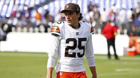 Browns' Andre Szmyt cleared to kick vs. Packers (NFL)
