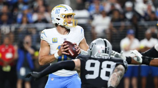 Justin Herbert, ball-hawking defense lift Chargers over Raiders (NFL)