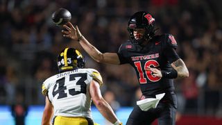 Mark Gronowski's 3 rushing TDs take Iowa past Rutgers (College Football)
