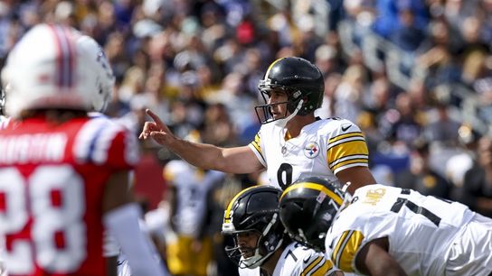 Steelers edge Patriots as Aaron Rodgers moves into 4th on all-time TD list (NFL)