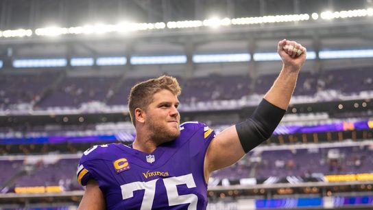 Report: Vikings RT Brian O'Neill suffers sprained MCL (NFL)