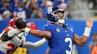 Giants plot QB change? Brian Daboll 'evaluating everything' (NFL)
