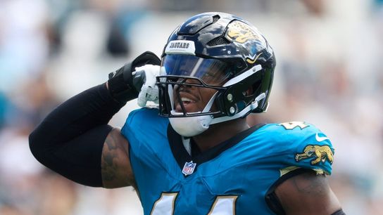 Jaguars DE Travon Walker undergoes wrist surgery, could play vs. KC (NFL)