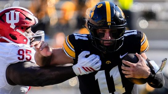 QB questions swirl on both sides of Iowa-Wisconsin showdown (College Football)