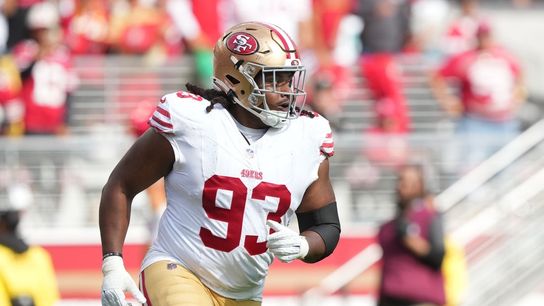Report: 49ers DT Kalia Davis to have surgery for broken hand (NFL)