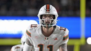 Miami's Carson Beck joins Oregon's Dante Moore atop Heisman race (College Football)