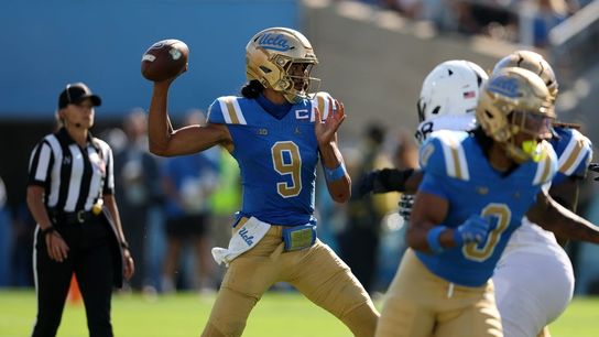 Top 25 roundup: UCLA earns 1st win, stuns No. 7 Penn State (College Football)