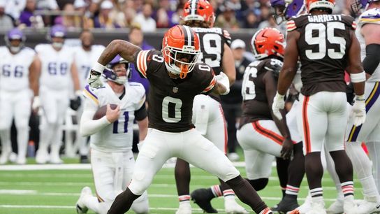 Jaguars, Browns swap cornerbacks, draft picks (NFL)