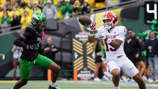 No. 7 Indiana hands No. 3 Oregon first regular-season loss in 2 years (College Football)