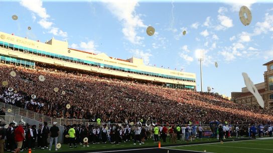 Big 12 raps Texas Tech over in-game tortilla toss, tags Kansas for response (College Football)