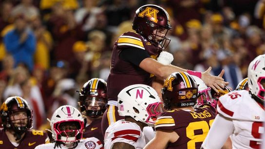 Minnesota (school-record 9 sacks) swarms No. 25 Nebraska (College Football)