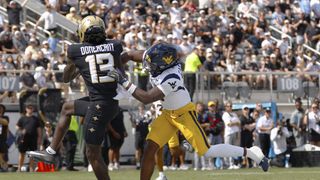 UCF cruises past West Virginia, behind dominant offense (College Football)