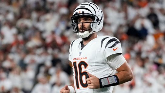 Bengals QB Joe Flacco active, DE Trey Hendrickson out vs. Bears (NFL)