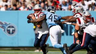 Reports: Patriots sign DE Dre'Mont Jones, FB Reggie Gilliam (NFL)