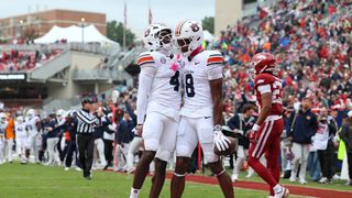 Rayshawn Pleasant's pick-six helps Auburn defeat Arkansas (College Football)