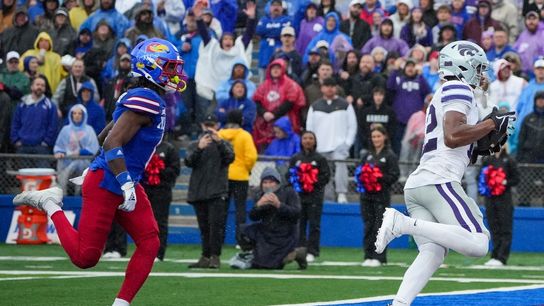 Avery Johnson leads Kansas State to 17th straight win over Kansas (College Football)